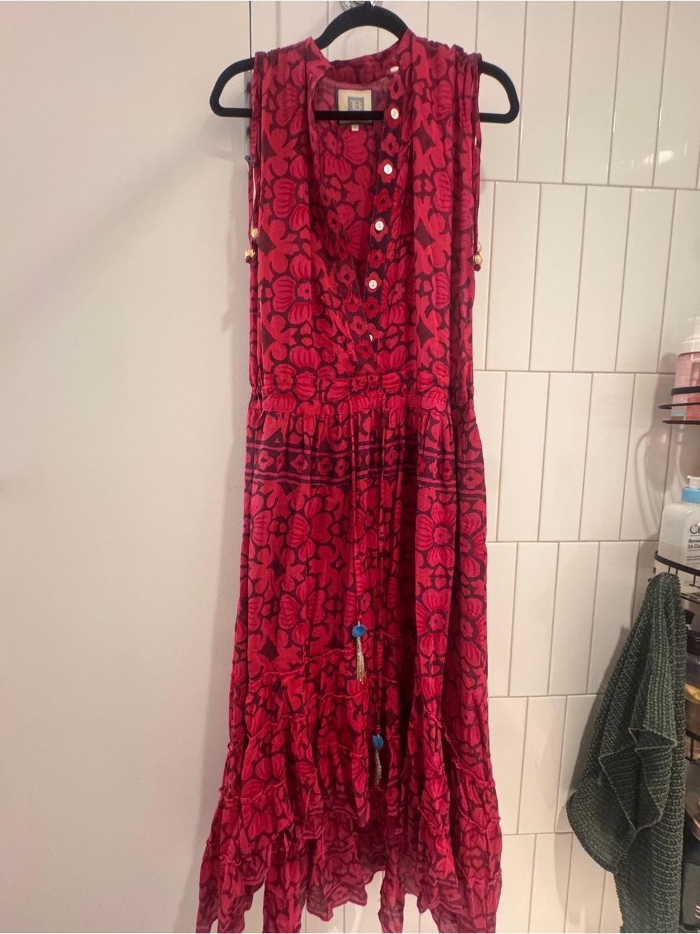 BELL by Alicia Bell Pink Floral Maxi Dress with V-Neck and Tiered Skirt